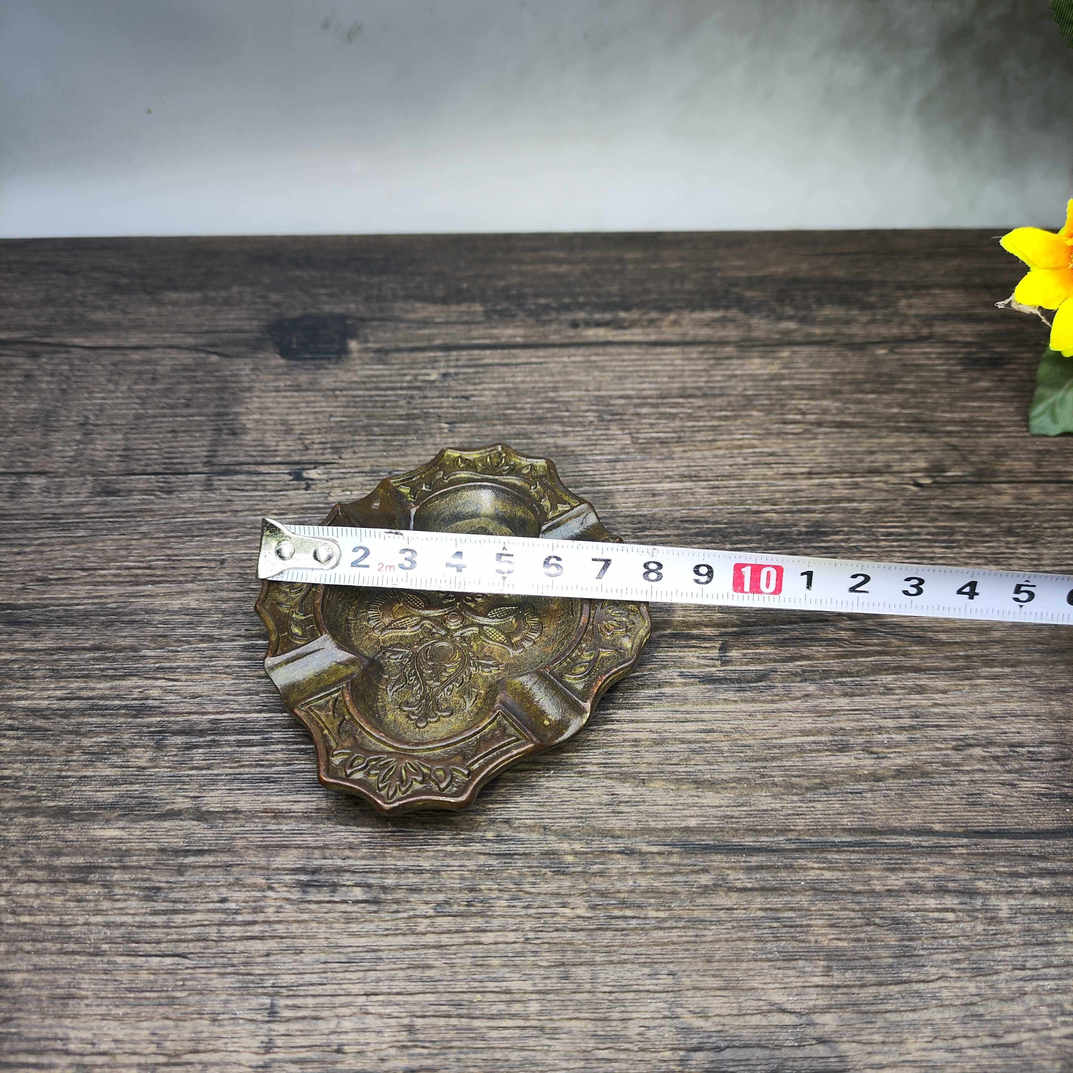 Vintage Brass Flower Rich Patt - Vintage Collectible Ashtrays avis et prix